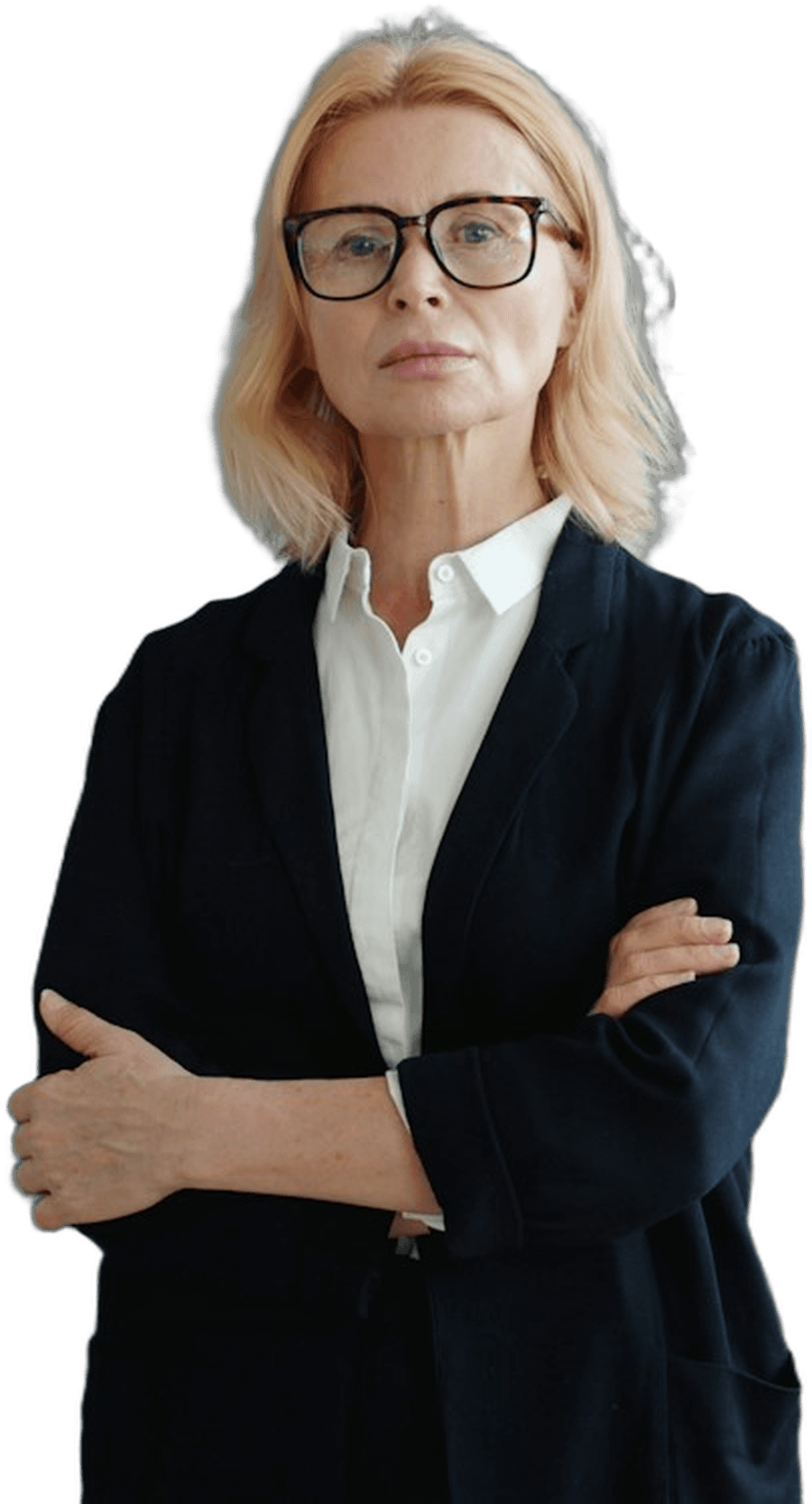 Gülümseyen gözlüklü bir öğretmen